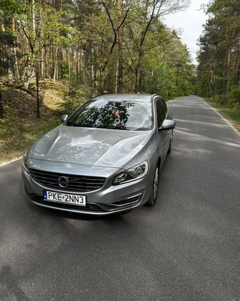 Volvo V60 cena 41000 przebieg: 208000, rok produkcji 2014 z Kępno małe 232